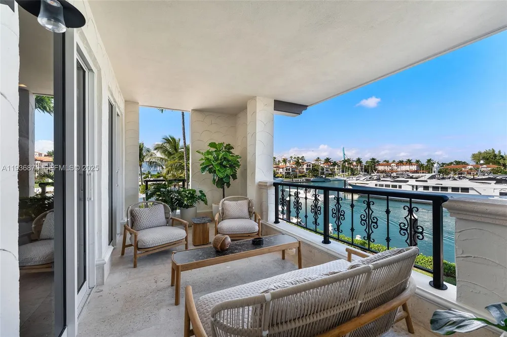 2521 Fisher Island Dr, Miami Beach, FL 33109