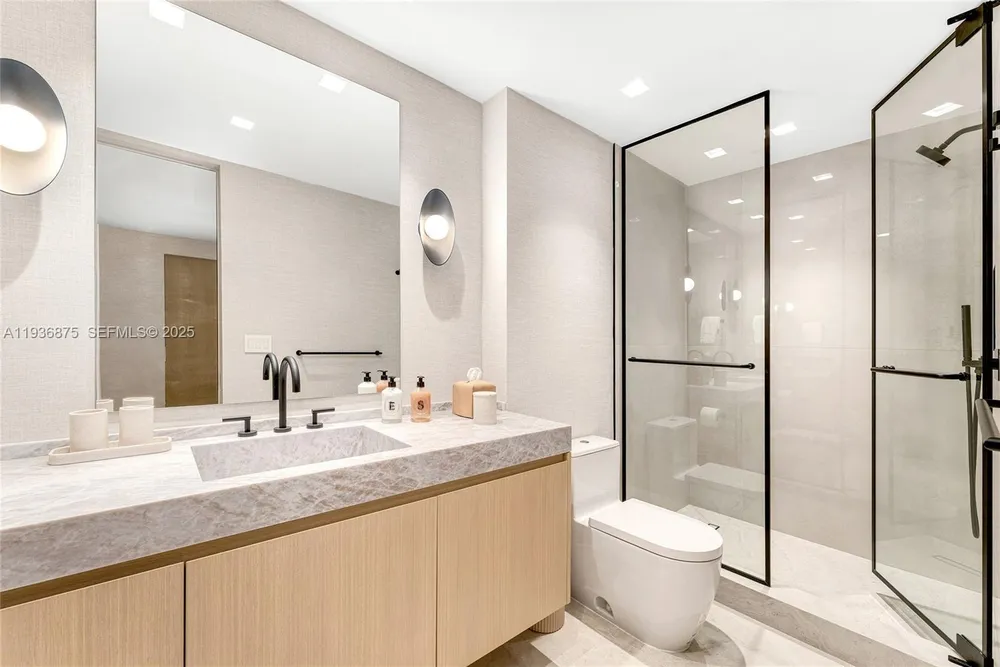 2521 Fisher Island Dr, Miami Beach, FL 33109