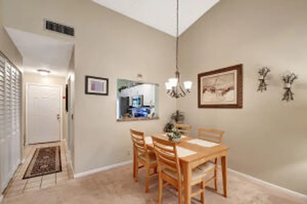 3352 Perimeter Dr, Greenacres, FL 33467