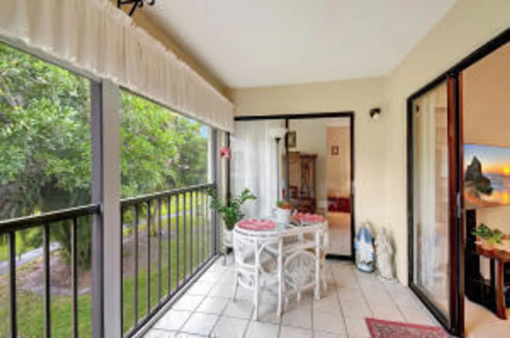 3352 Perimeter Dr, Greenacres, FL 33467