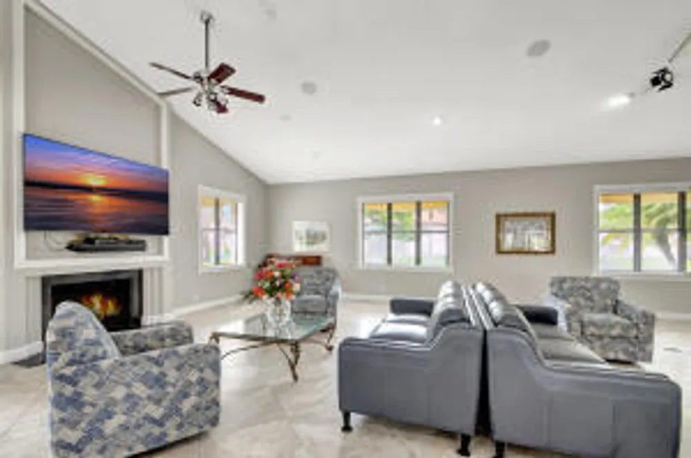 3352 Perimeter Dr, Greenacres, FL 33467