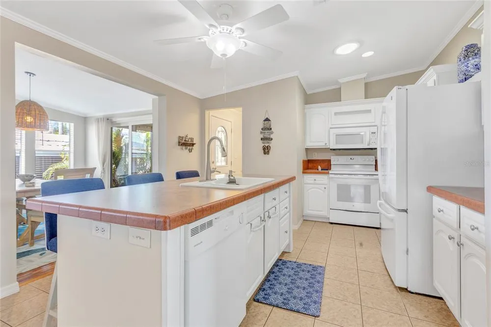 2100 Kings Hwy, Port Charlotte, FL 33980