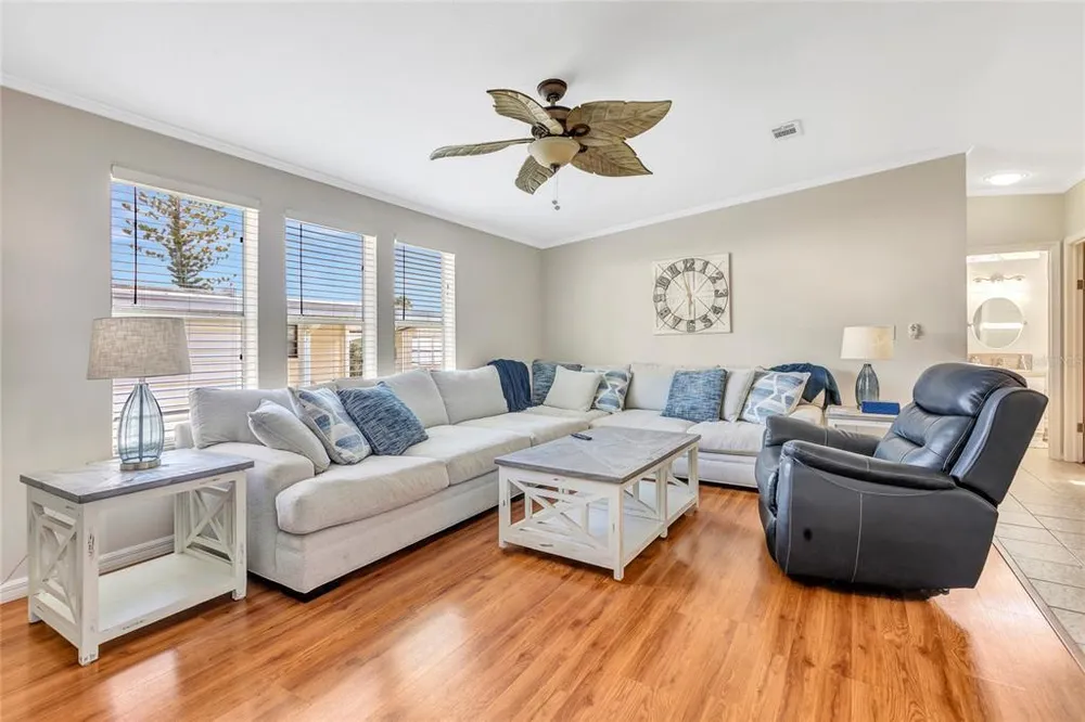 2100 Kings Hwy, Port Charlotte, FL 33980