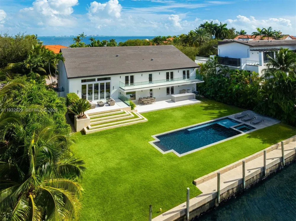 6970 Sunrise Dr, Coral Gables, FL 33133