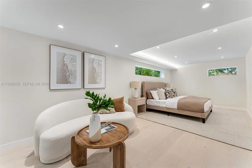 6970 Sunrise Dr, Coral Gables, FL 33133