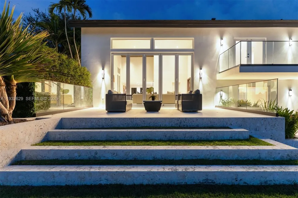 6970 Sunrise Dr, Coral Gables, FL 33133