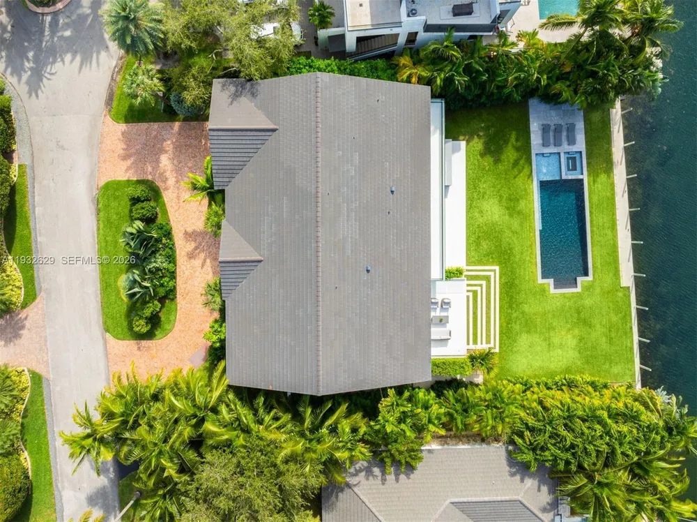 6970 Sunrise Dr, Coral Gables, FL 33133