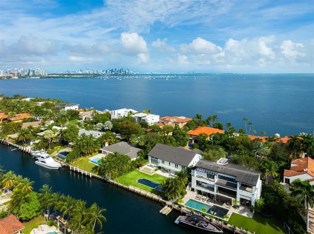 6970 Sunrise Dr, Coral Gables, FL 33133