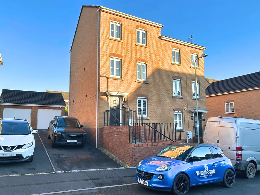 PLORIN ROAD, NORTH CORNELLY, CF33 4PZ
