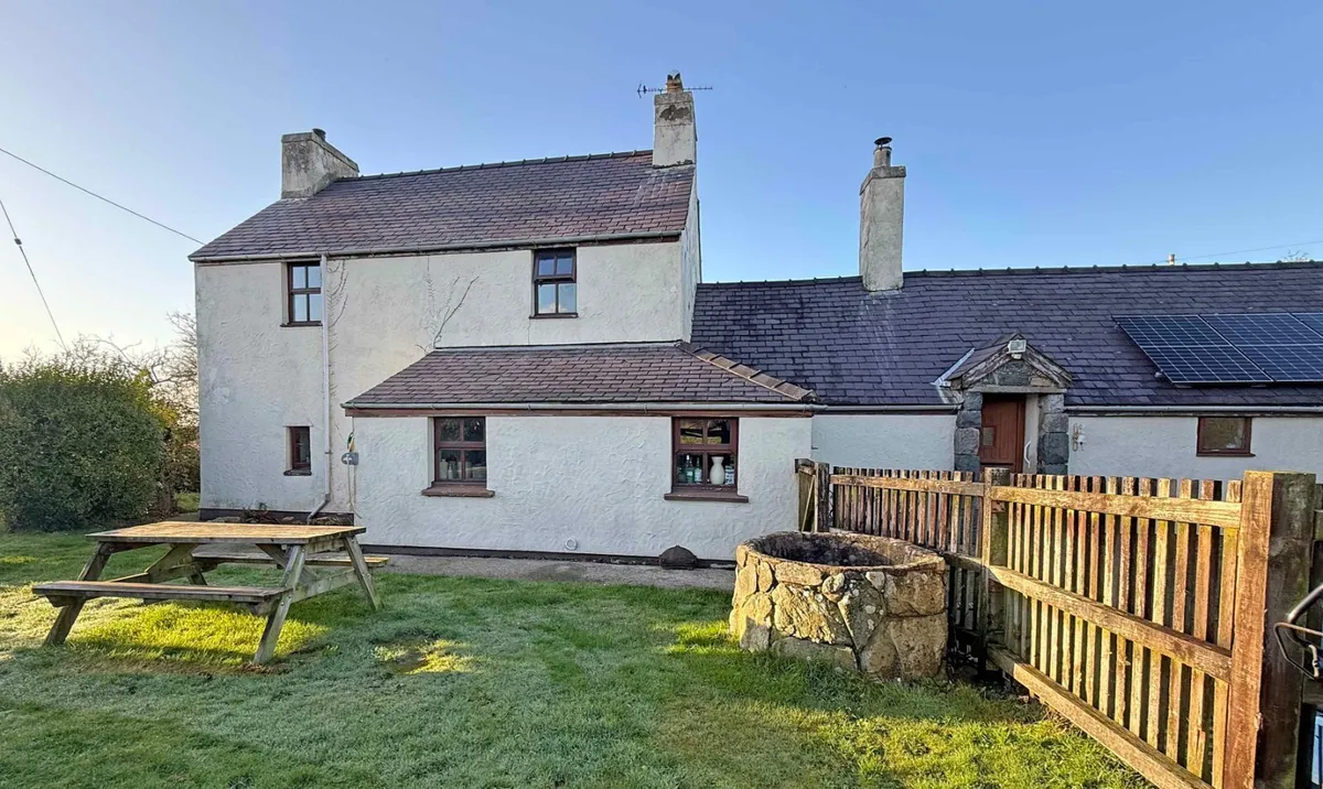 Rhostryfan, Caernarfon, Gwynedd, LL54