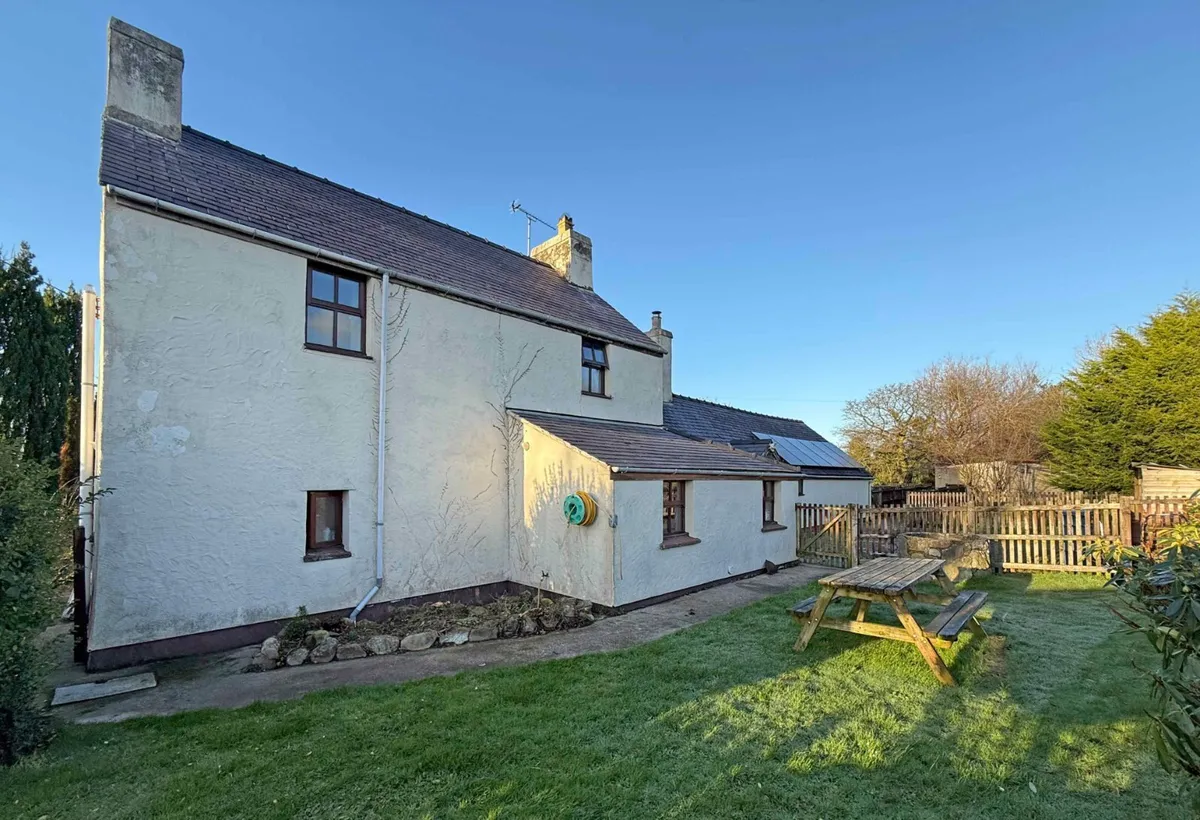 Rhostryfan, Caernarfon, Gwynedd, LL54