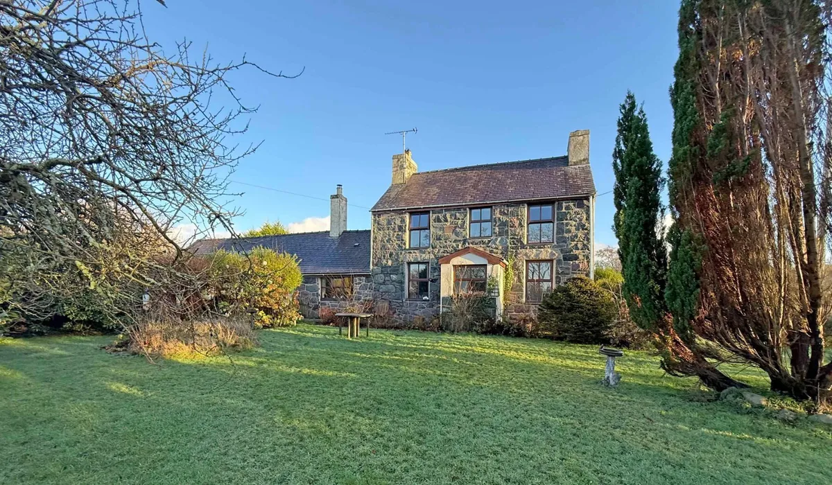 Rhostryfan, Caernarfon, Gwynedd, LL54
