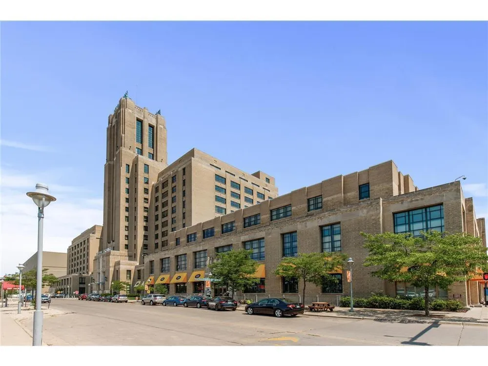2929 Chicago Ave, Minneapolis, MN 55407