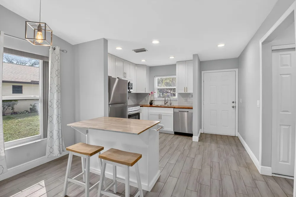 28 Via de Casas Norte, Boynton Beach, FL 33426