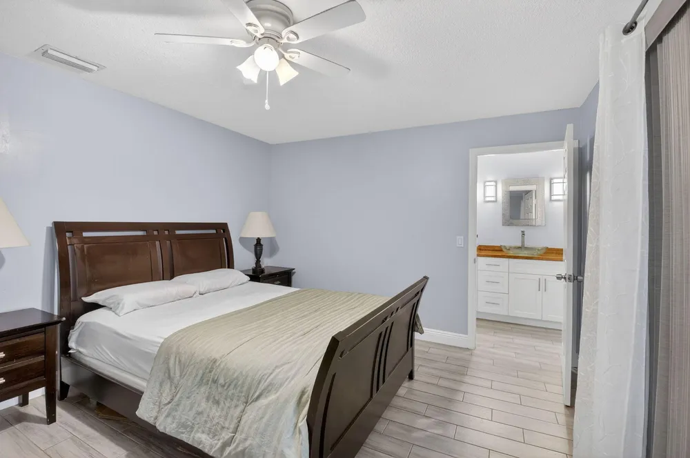 28 Via de Casas Norte, Boynton Beach, FL 33426