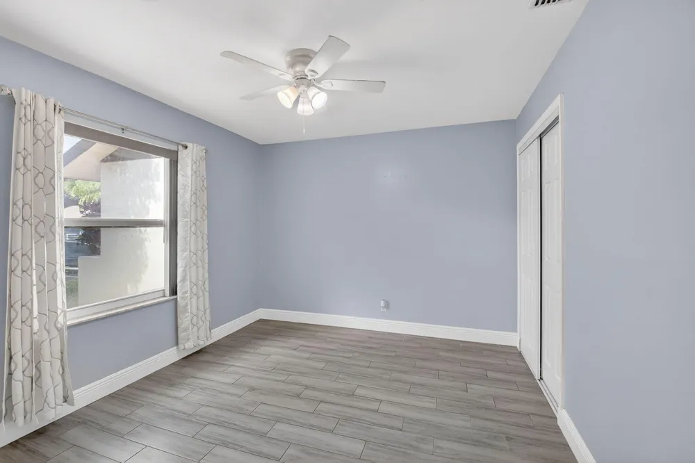 28 Via de Casas Norte, Boynton Beach, FL 33426