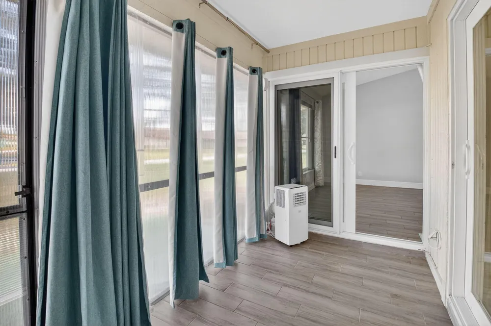 28 Via de Casas Norte, Boynton Beach, FL 33426