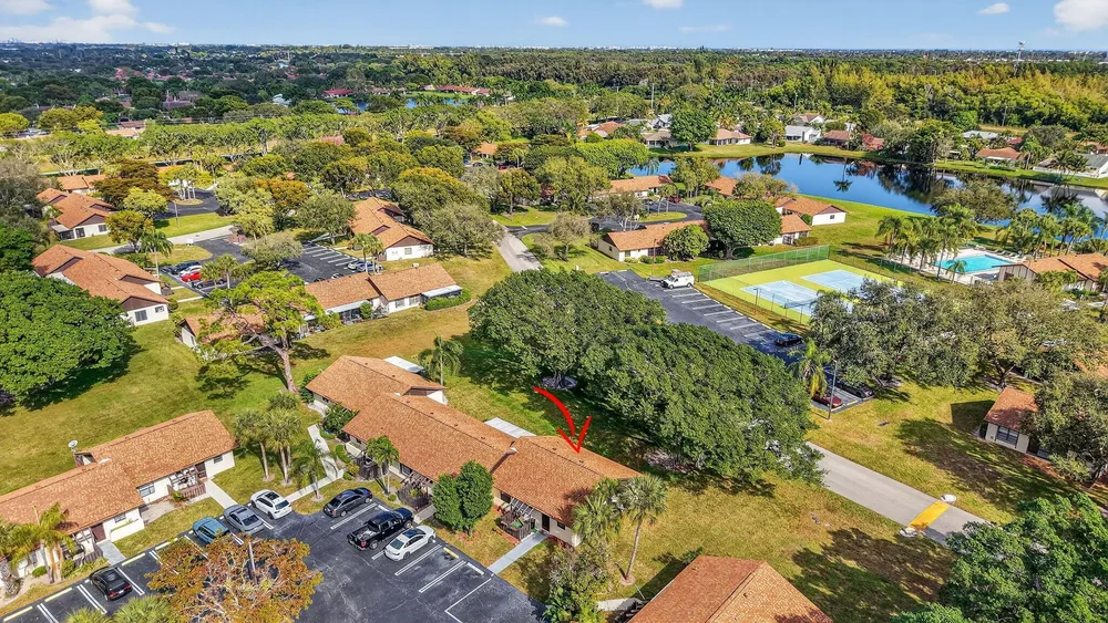 28 Via de Casas Norte, Boynton Beach, FL 33426