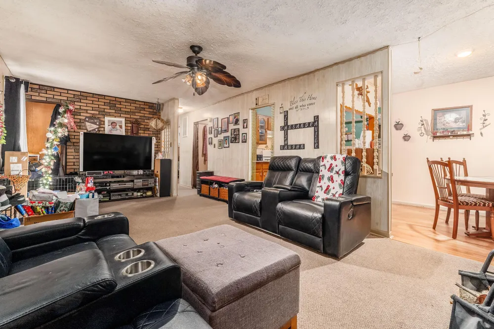 1646 Clyde Pl, Columbus, OH 43227