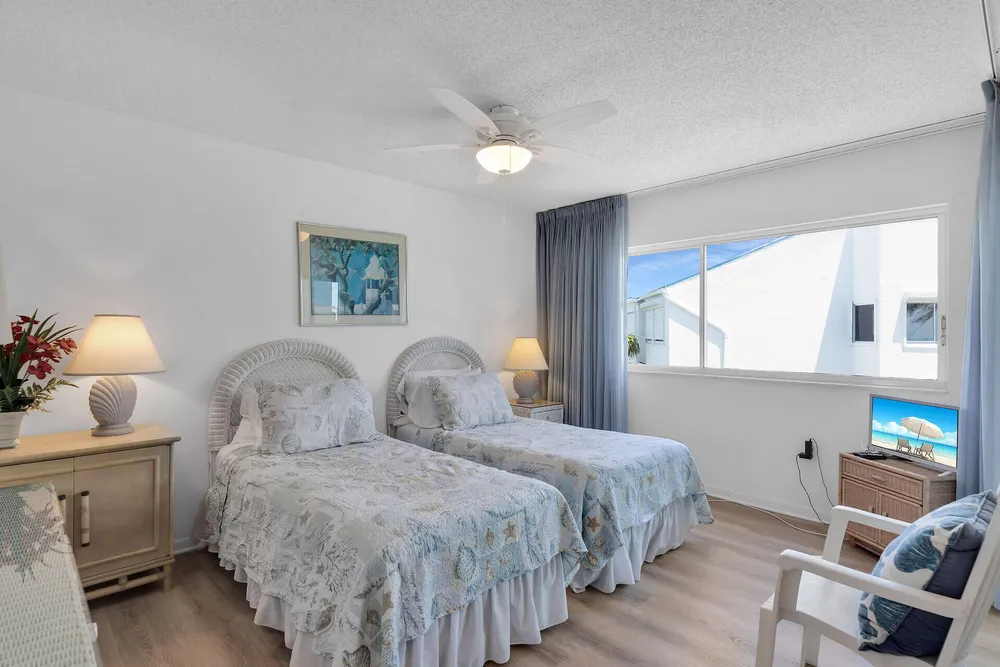 95 Coco Plum Dr, Marathon, FL 33050