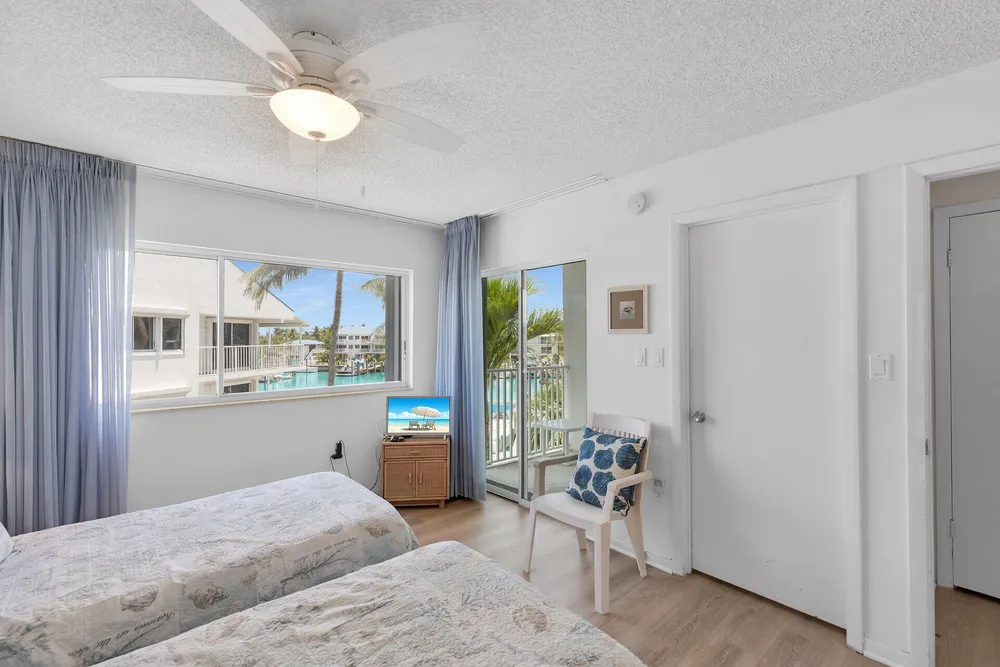 95 Coco Plum Dr, Marathon, FL 33050