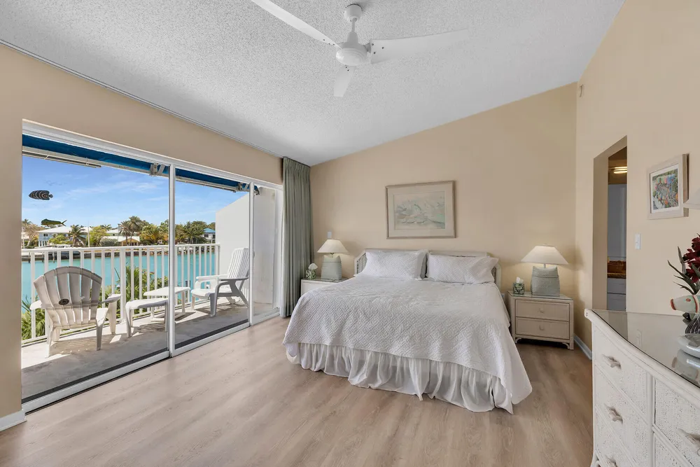 95 Coco Plum Dr, Marathon, FL 33050