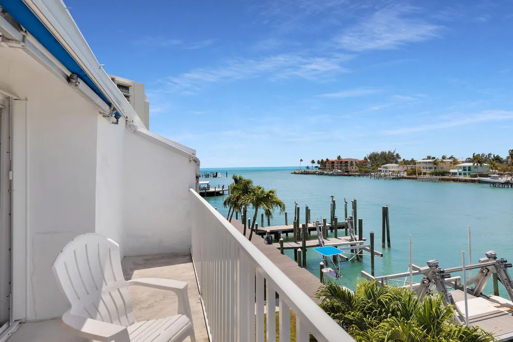 95 Coco Plum Dr, Marathon, FL 33050