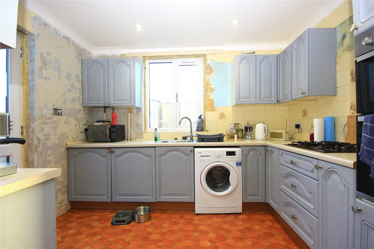 Dersingham Close, Cosham, Portsmouth, Hampshire, PO6