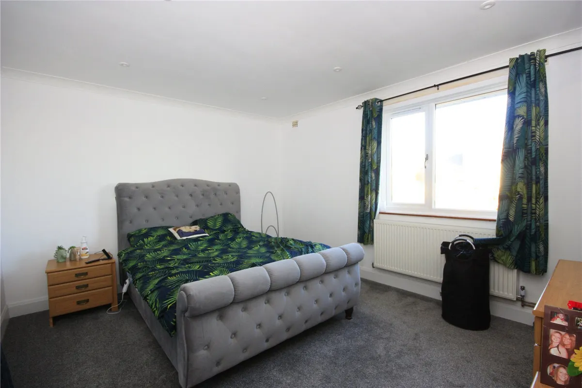 Dersingham Close, Cosham, Portsmouth, Hampshire, PO6