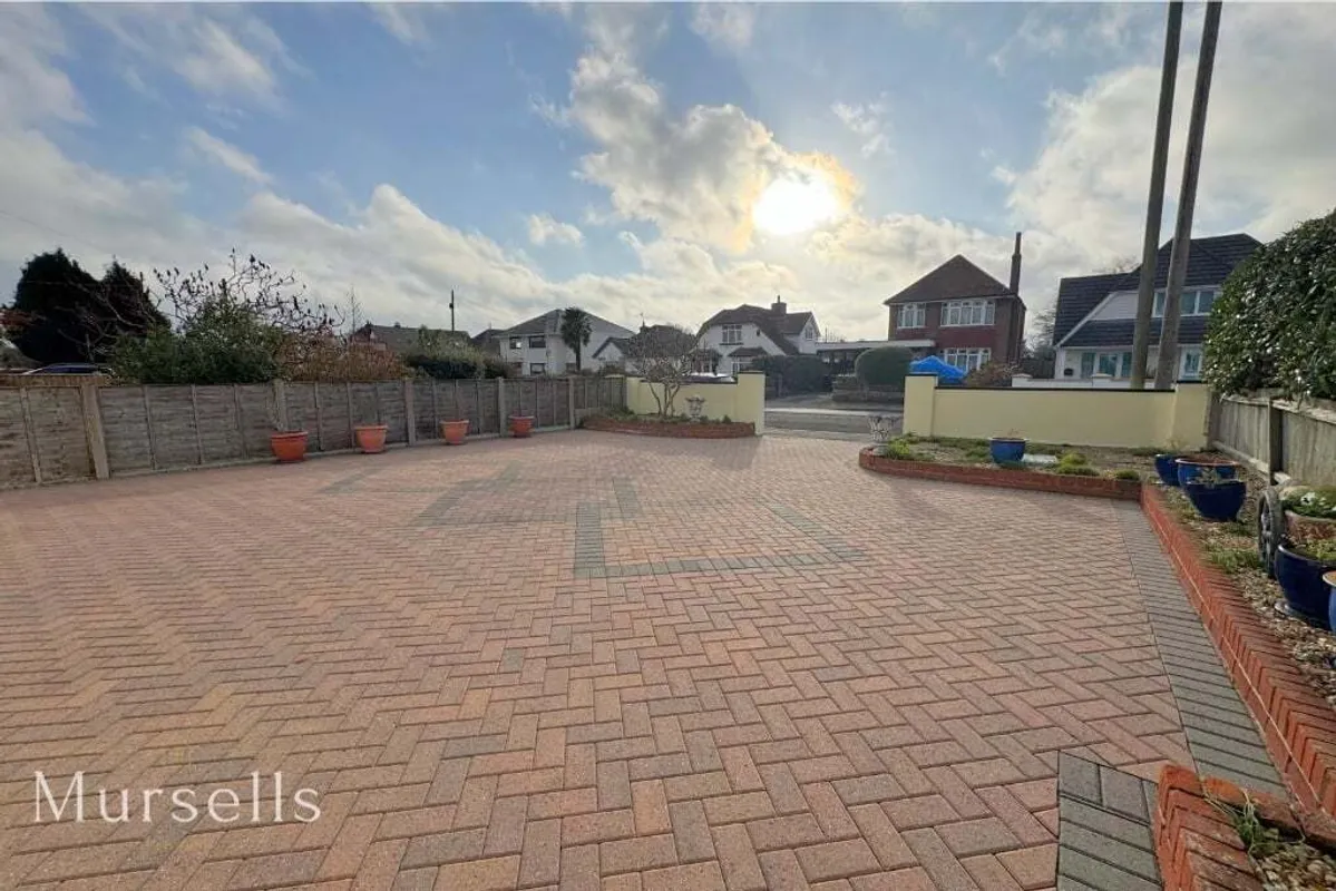 Lulworth Avenue, Poole, BH15