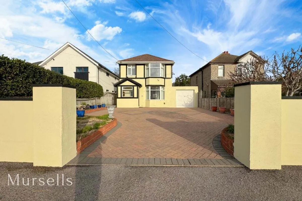 Lulworth Avenue, Poole, BH15