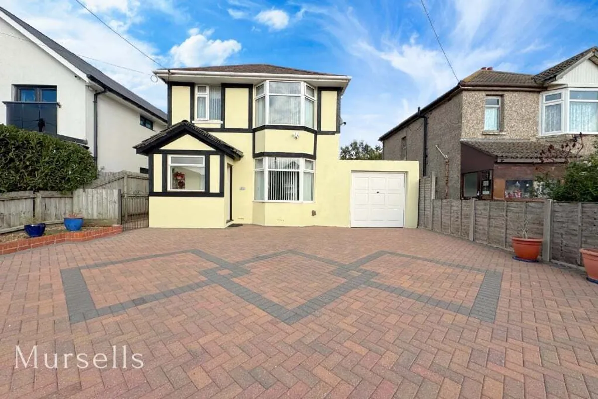 Lulworth Avenue, Poole, BH15