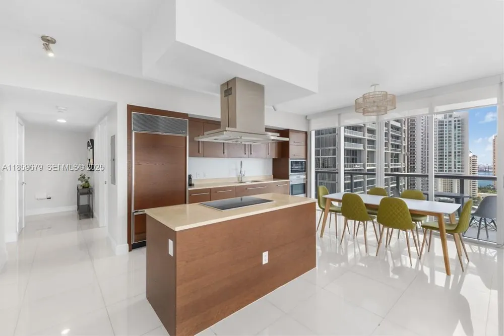 485 Brickell Ave, Miami, FL 33131