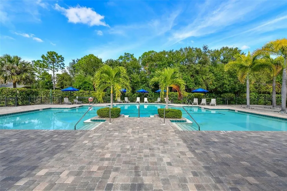 7918 Edmonston Circle, Bradenton, FL 34201