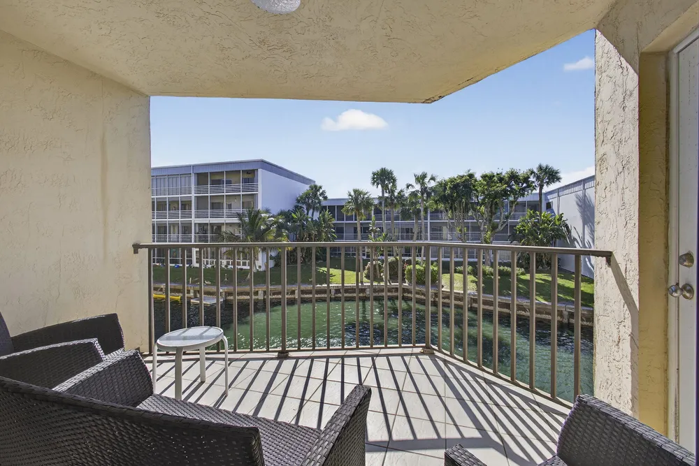 896 S Federal Hwy, Lantana, FL 33462