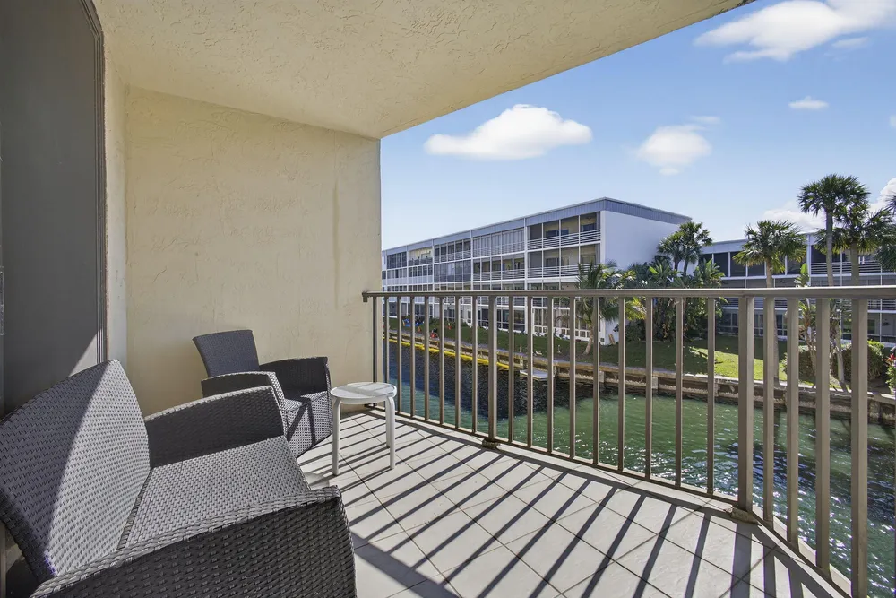 896 S Federal Hwy, Lantana, FL 33462