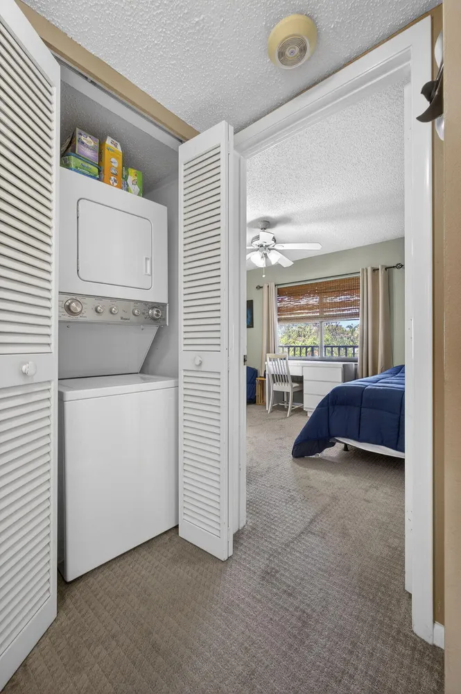 896 S Federal Hwy, Lantana, FL 33462