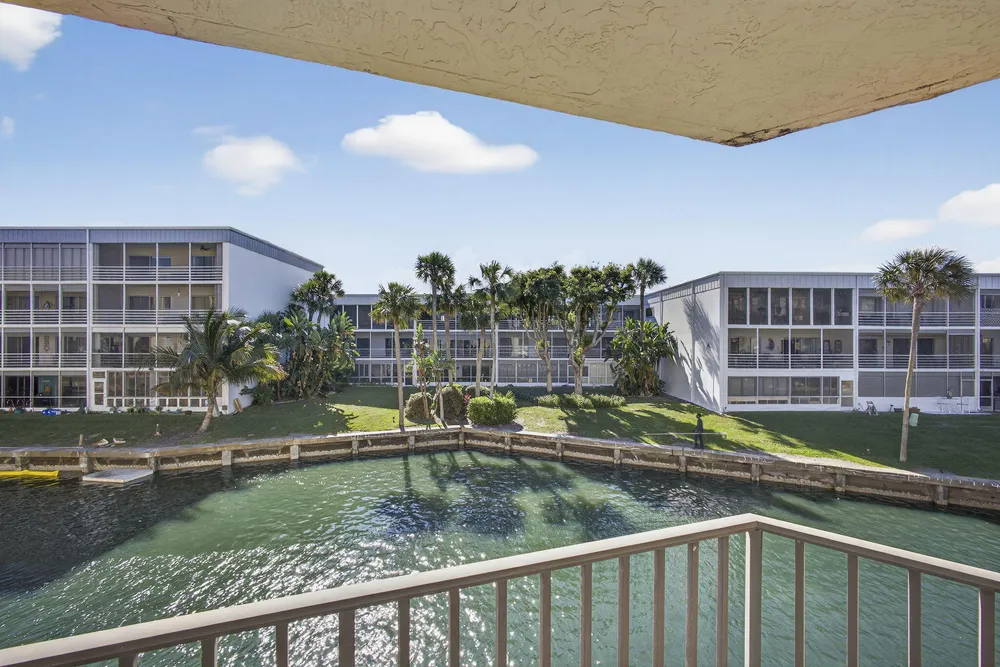 896 S Federal Hwy, Lantana, FL 33462