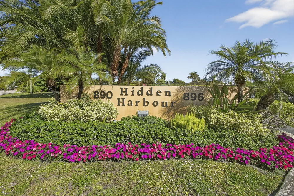 896 S Federal Hwy, Lantana, FL 33462