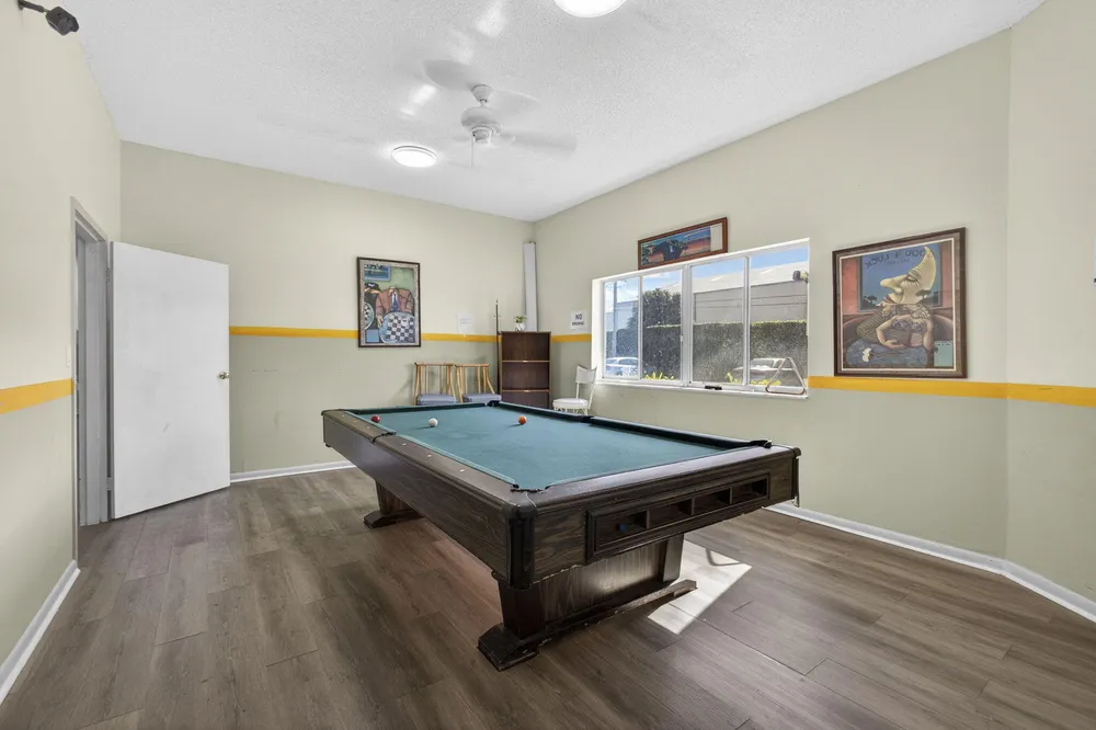 896 S Federal Hwy, Lantana, FL 33462