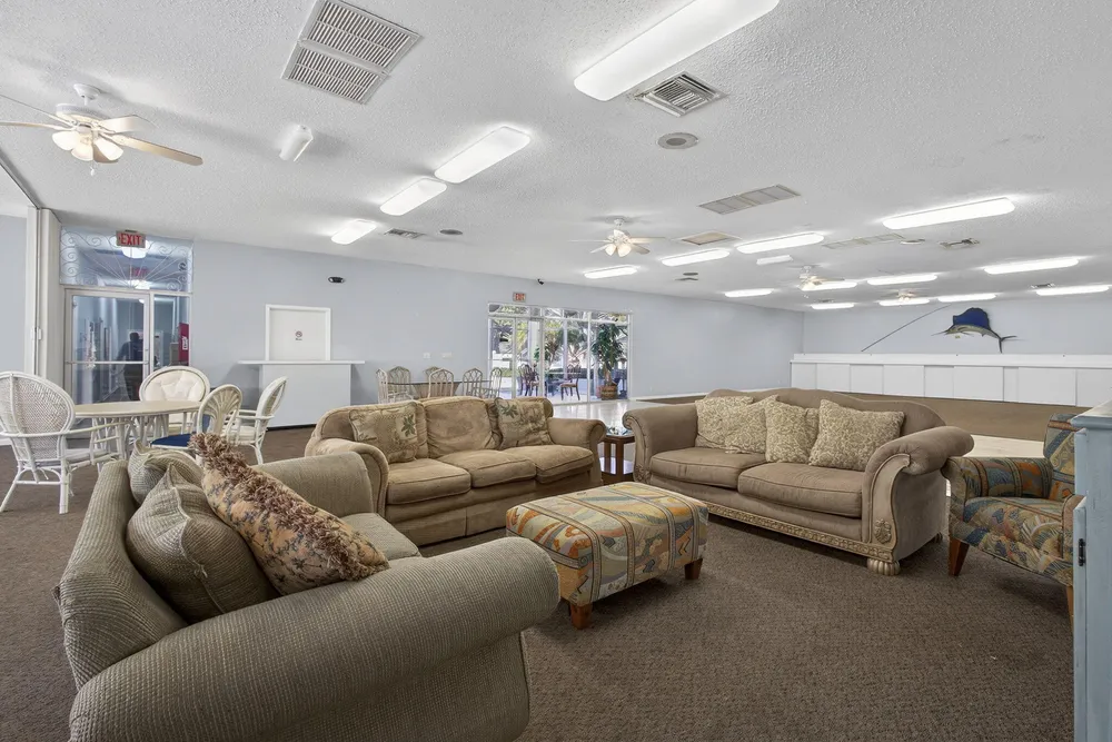 896 S Federal Hwy, Lantana, FL 33462
