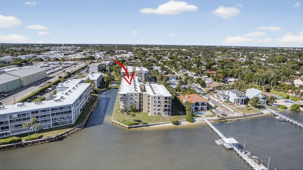 896 S Federal Hwy, Lantana, FL 33462