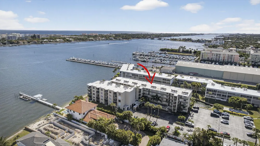 896 S Federal Hwy, Lantana, FL 33462