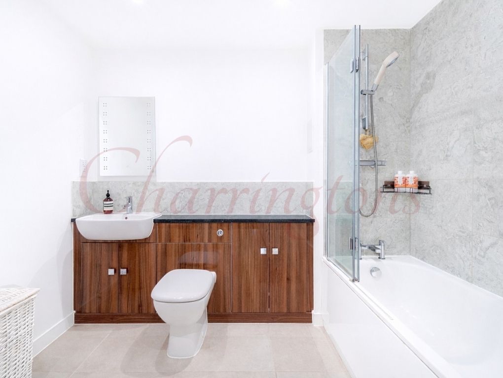 Two Bedroom Flat For Sale Hendon Waterside Development NW9 Image 12
