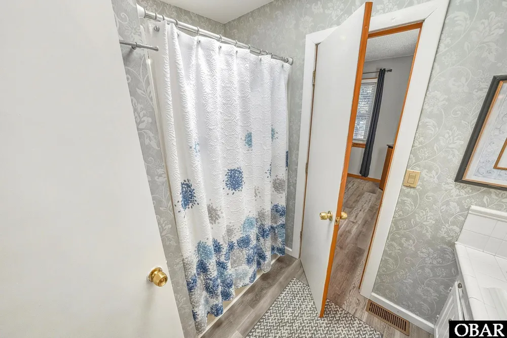 108 Virginia Dare Ct, Kill Devil Hills, NC 27948
