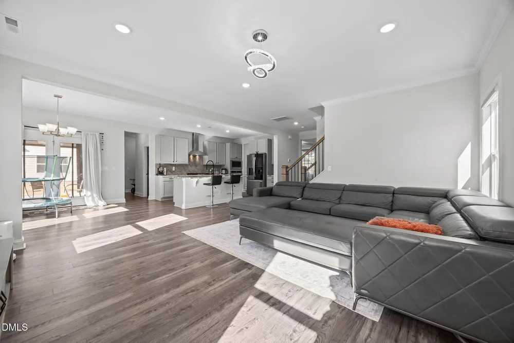 3510 Arran Lake Dr, Fuquay Varina, NC 27526