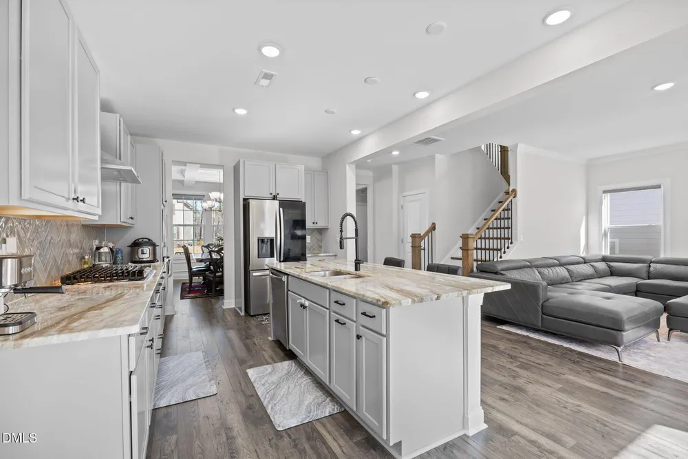 3510 Arran Lake Dr, Fuquay Varina, NC 27526
