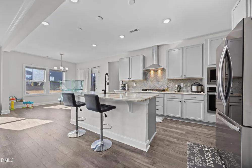 3510 Arran Lake Dr, Fuquay Varina, NC 27526