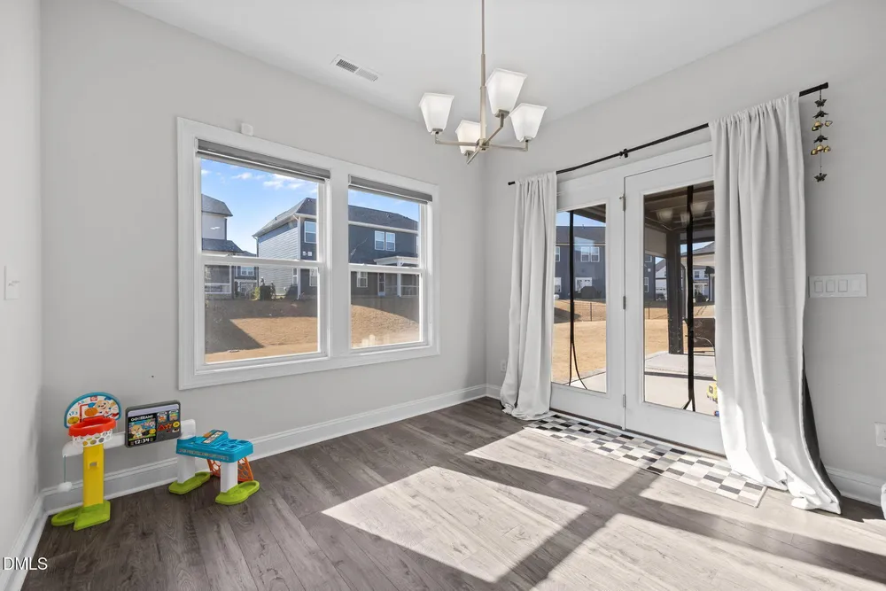 3510 Arran Lake Dr, Fuquay Varina, NC 27526