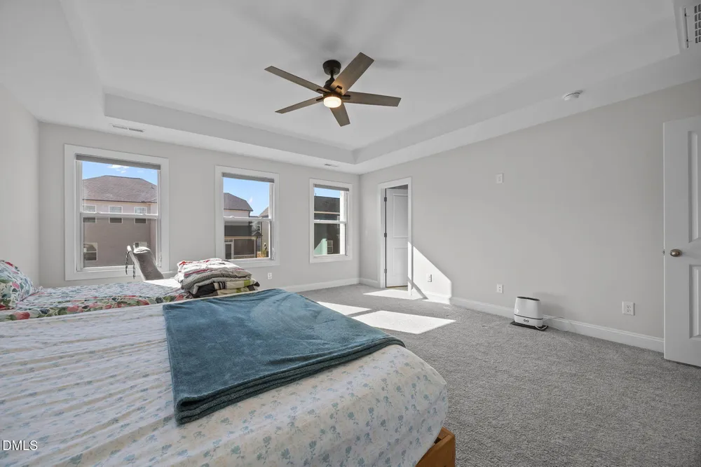 3510 Arran Lake Dr, Fuquay Varina, NC 27526